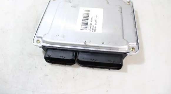 Volkswagen PASSAT B5.5 Engine control unit/module ECU 281010944