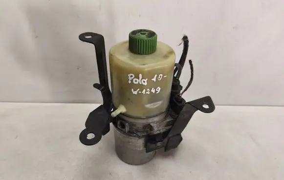 Volkswagen Polo V 6R Power steering pump 6R0423156A