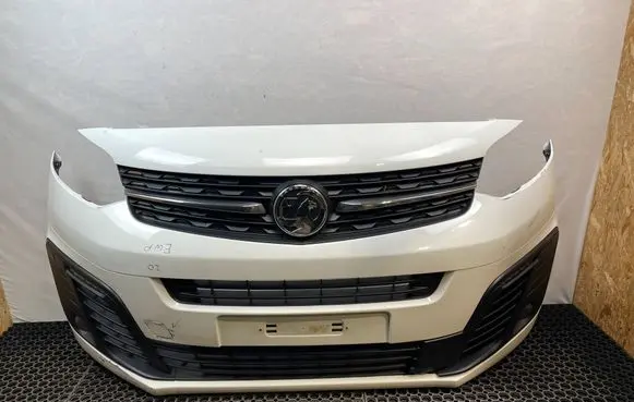 Opel Vivaro Front bumper