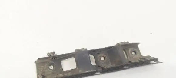 Front bumper mounting bracket