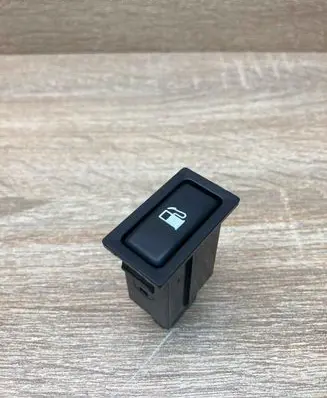 Toyota Avensis T250 Fuel tank opening switch 156795