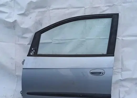 Chevrolet Tacuma Front door Sidabrine