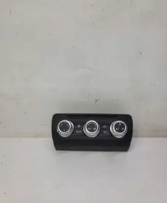 Audi A1 Climate control unit 8X0820043B