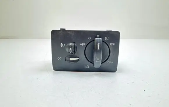 Ford Focus C-MAX Light switch 3M5T13A024DB