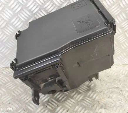 Renault Trafic III (X82) Fuse box set 243503708R 93452999 243121532R