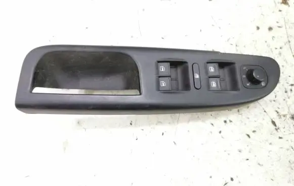 Volkswagen PASSAT B6 Electric window control switch 3C1867171B