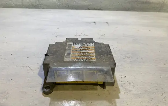 Suzuki Grand Vitara II Airbag control unit/module 3891065J30 W2T71972