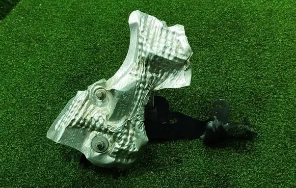 Renault Trafic III (X82) Exhaust heat shield 175751283R 226760614R