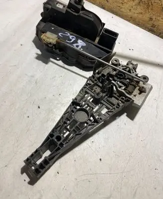 Opel Insignia A Rear door lock 10C101