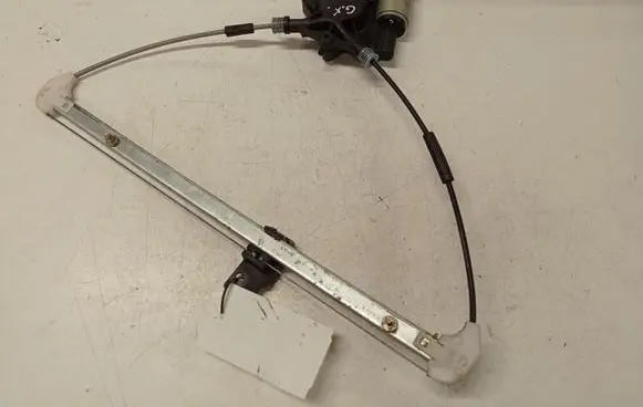 Mazda 3 I Rear door window regulator with motor G22C5858X CM011750 TN784516