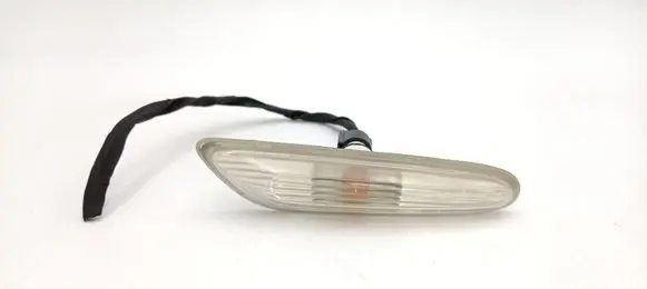 BMW 5 E60 E61 Front fender indicator light 63137165741 7165741