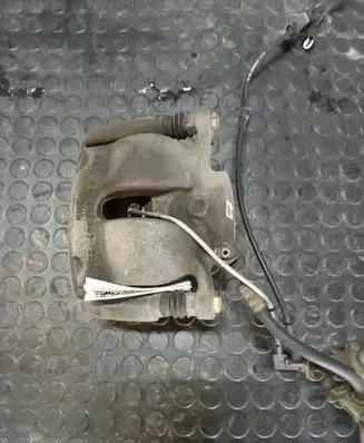 BMW X2 F39 Front brake caliper 6888629