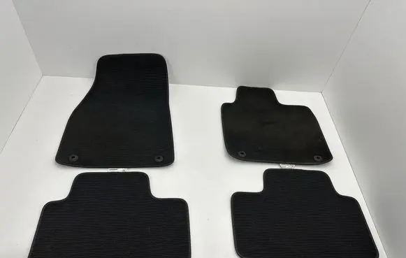 Volvo XC40 Car floor mat set 31469325