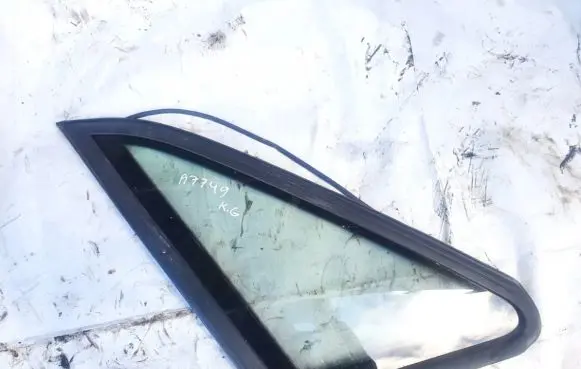 Volkswagen PASSAT B4 Rear side window
