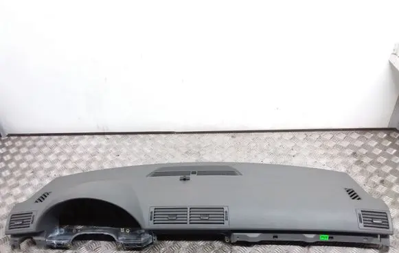 Audi A4 S4 B7 8E 8H Dashboard 8E1857041L