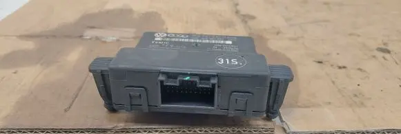Skoda Octavia Mk2 (1Z) Gateway control module 1K0907530H 1K0907951