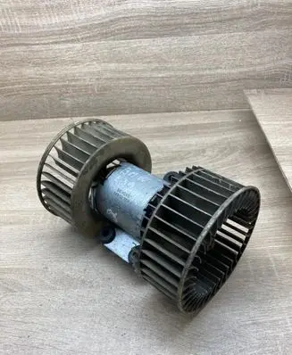 BMW 5 E39 Heater fan/blower 8372493