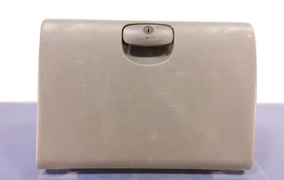 Hyundai Santa Fe Glove box