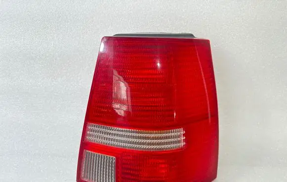 Volkswagen Golf IV Rear/tail lights 1J9945075AA 28430010