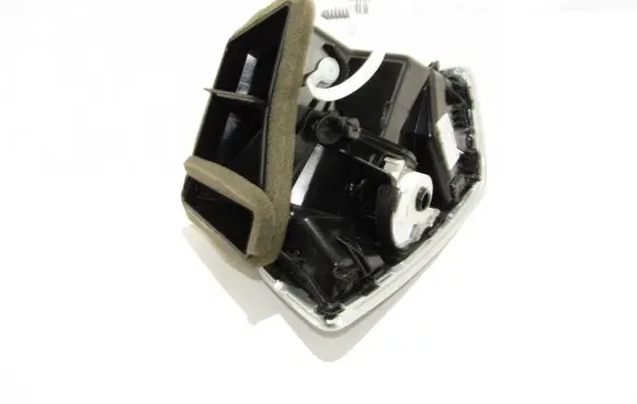 Ford C-MAX II Dash center air vent grill am51r018b08ahw