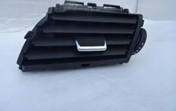 Nissan Rogue Dashboard side air vent grill/cover trim 687606RR0A
