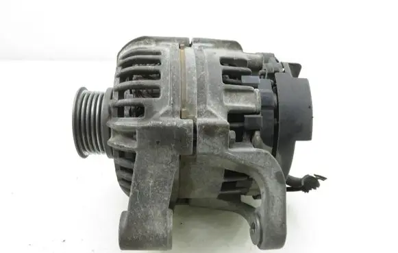 Opel Corsa C Generator/alternator 24437119 0124225018