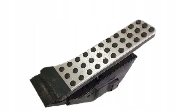 Mercedes-Benz GLC X253 C253 Accelerator throttle pedal A2533000104
