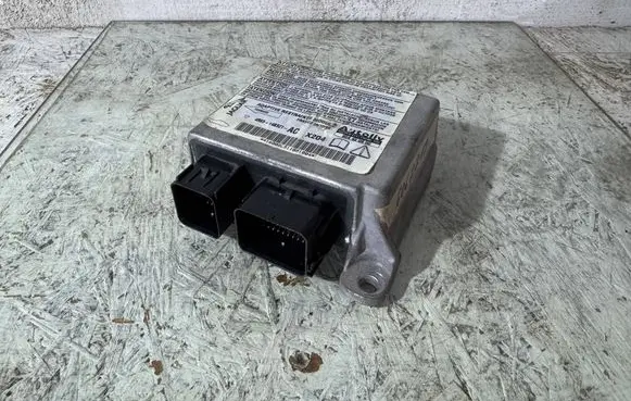 Jaguar S-Type Airbag control unit/module 604420800 416000511051004 4R8314B321AC