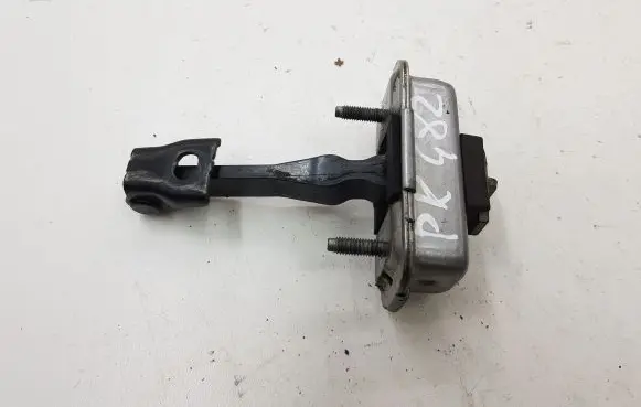 Peugeot 2008 I Front door check strap stopper