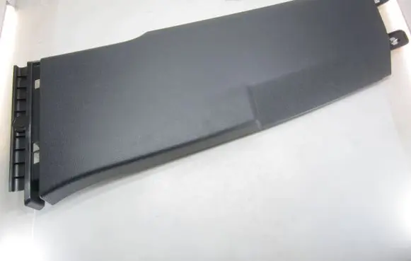 (B) pillar trim (bottom)