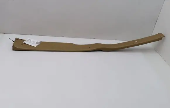Mercedes-Benz 250 280 C CE W114 (B) pillar trim (top)