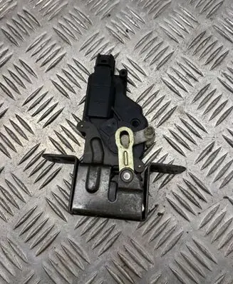 KIA Sorento Tailgate window lock/catch/latch 871303E000