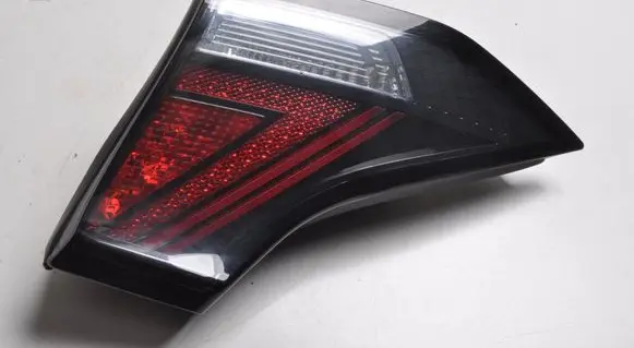 Hyundai Ioniq Tailgate rear/tail lights 92404-G2200