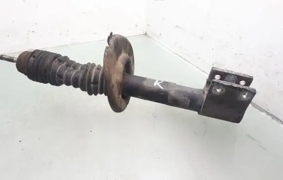Peugeot 308 Front shock absorber/damper