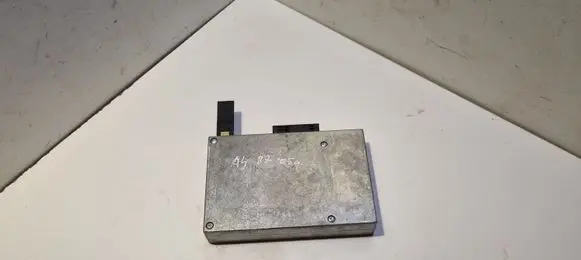 Audi A4 S4 B7 8E 8H Bluetooth control unit module 8P0862335