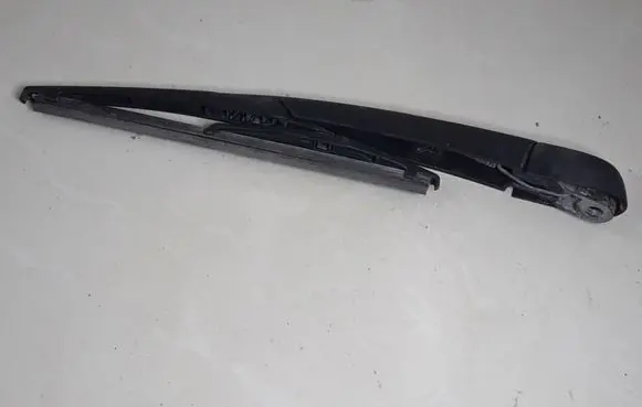 Renault Megane II Rear wiper blade arm