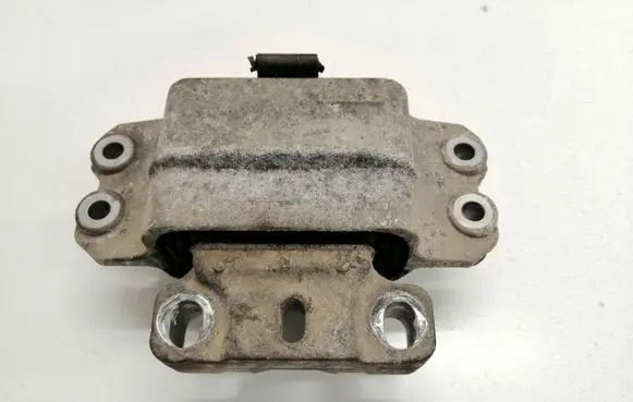 Skoda Octavia Mk2 (1Z) Engine mount bracket 173149