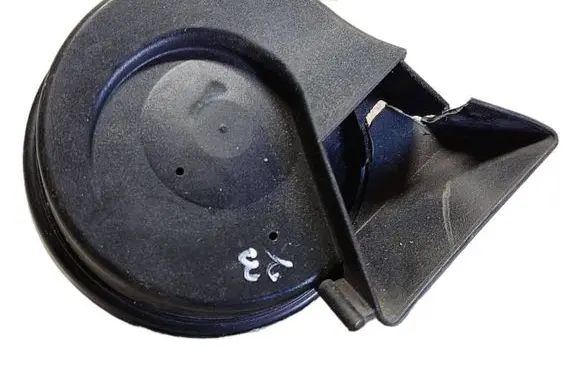 Audi A4 S4 B7 8E 8H Horn signal 8E1951221C E1000233