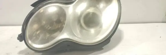 Mercedes-Benz C W203 Headlight/headlamp A2038203761 0301166275