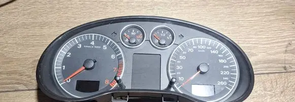 Audi A3 S3 8P Speedometer (instrument cluster) 8p0920900e