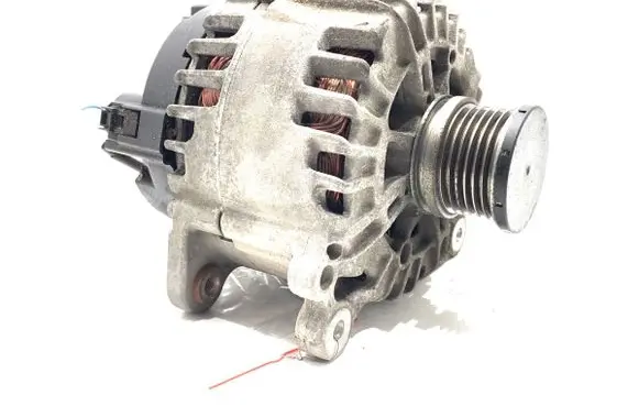 Volkswagen Golf VII Generator/alternator 03L903023L