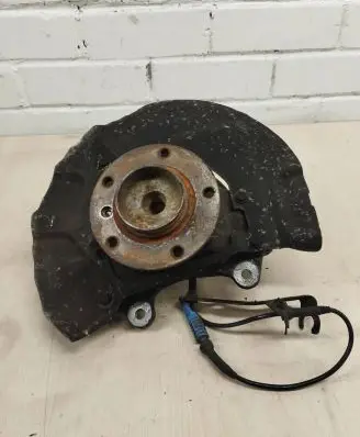 BMW 5 E60 E61 Front wheel hub spindle knuckle