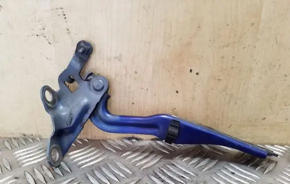 Mazda 6 Engine bonnet/hood hinges