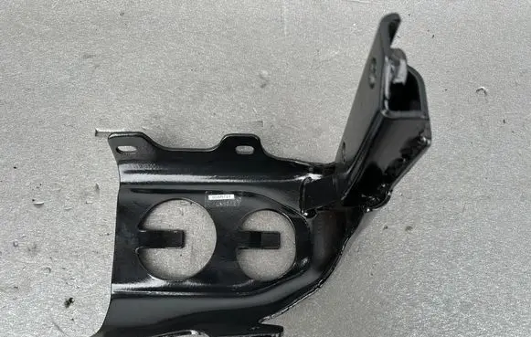 Nissan Patrol Y60 Bumper support mounting bracket corner 6221006J00
