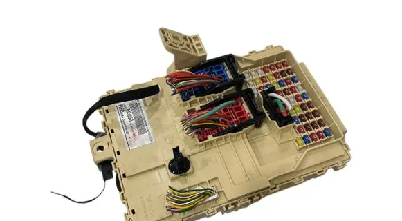 Hyundai Nexo Fuse module 91950M5060 M50602001170012 1320117