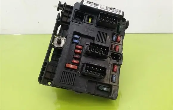 Citroen Berlingo Fuse box set 9636079380