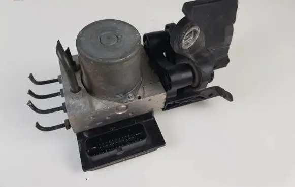 Mercedes-Benz E W212 ABS Pump 0265236369 A2124313512 0265951614