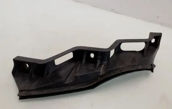 Volkswagen PASSAT B6 Front bumper mounting bracket 3C0807890