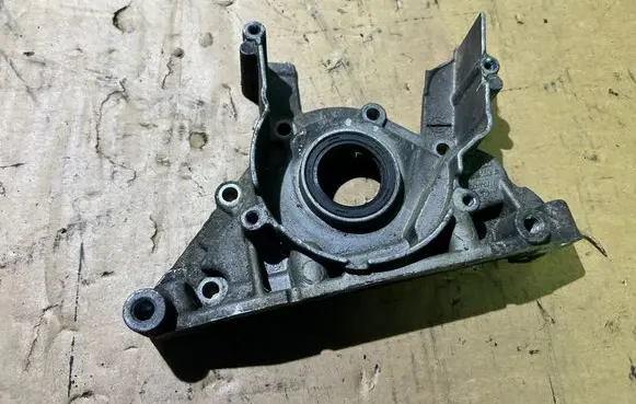 Volkswagen Golf IV other engine part 038103153A