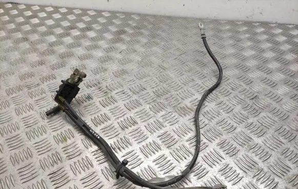 Nissan X-Trail T32 Battery relay fuse 